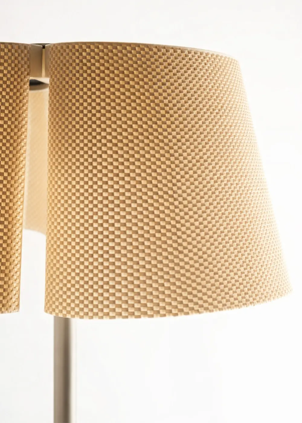 Olii Solar Outdoor Floor Lamp | Bahçe Ve Teras İçin Güneş Enerjili Aydınlatma