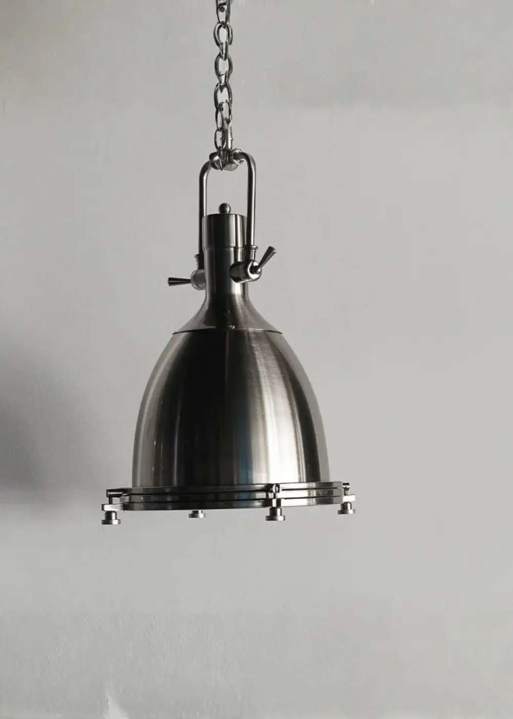 Döküm Metal Krom Endüstriyel Avize | Zincir Askılı Metal Sarkıt Lamba