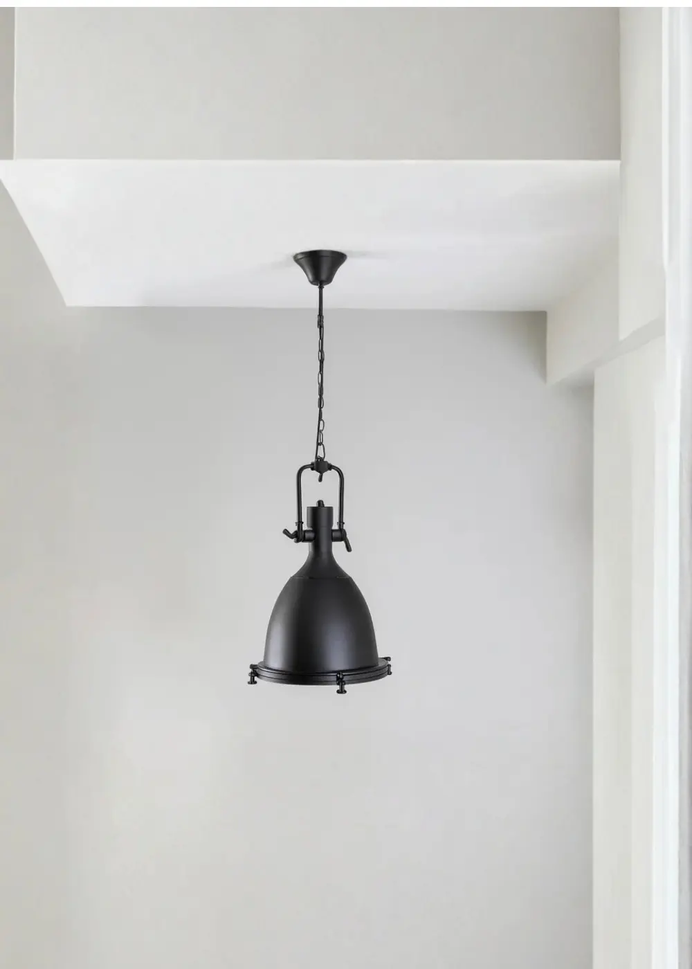 Döküm Metal Siyah Endüstriyel Avize | Zincir Askılı Metal Sarkıt Lamba