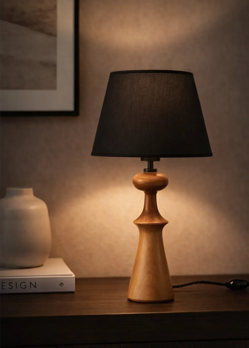 Dimness Ahşap Abajur – Siyah Başlık