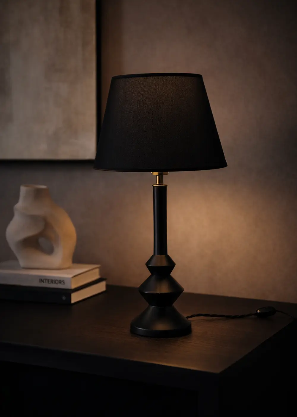 Elegante Ahşap Abajur Siyah – Siyah Başlık