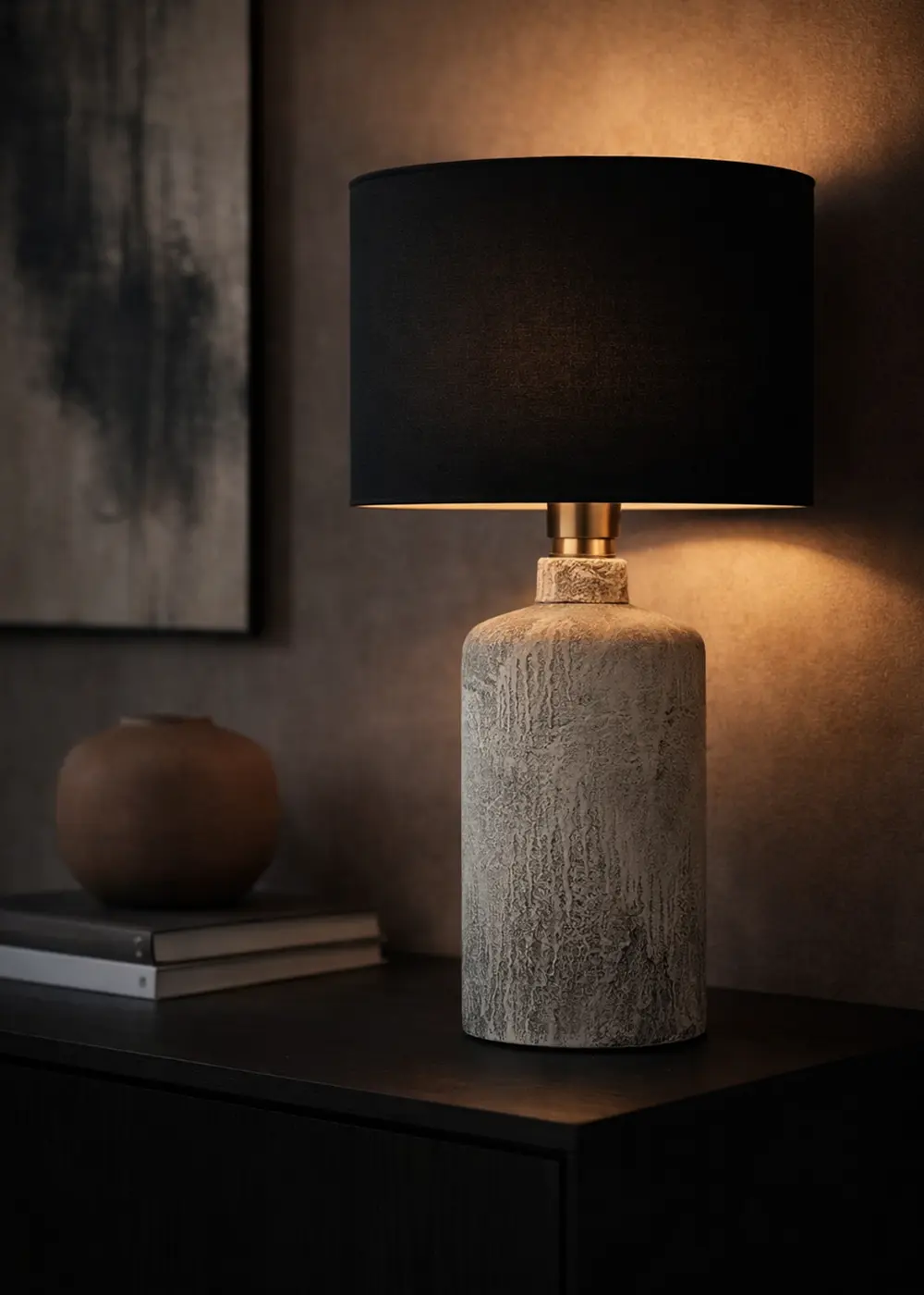Oslo Doğal Taş Görünümlü Seramik Abajur – Siyah Şapkalı