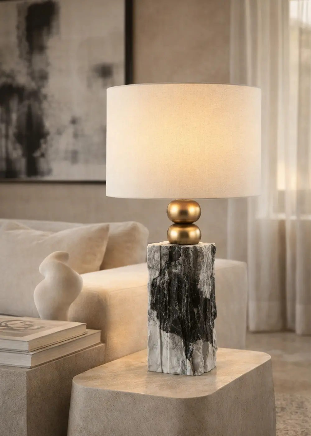 Kiev Doğal Mermer Masa Lambası – Krem Şapkalı