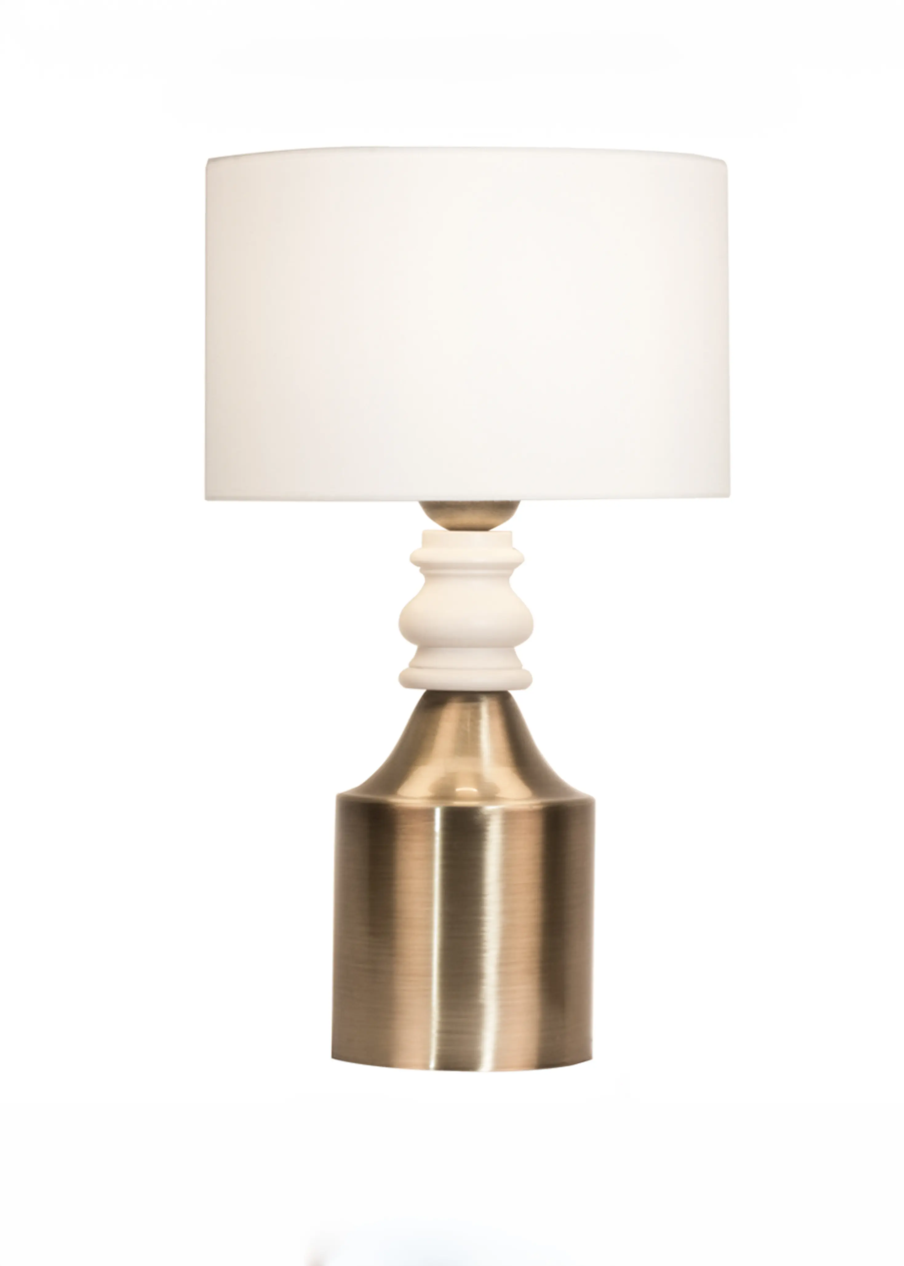 Mikonos Eskitme Abajur – Krem Kumaş Başlıklı Modern Tasarım