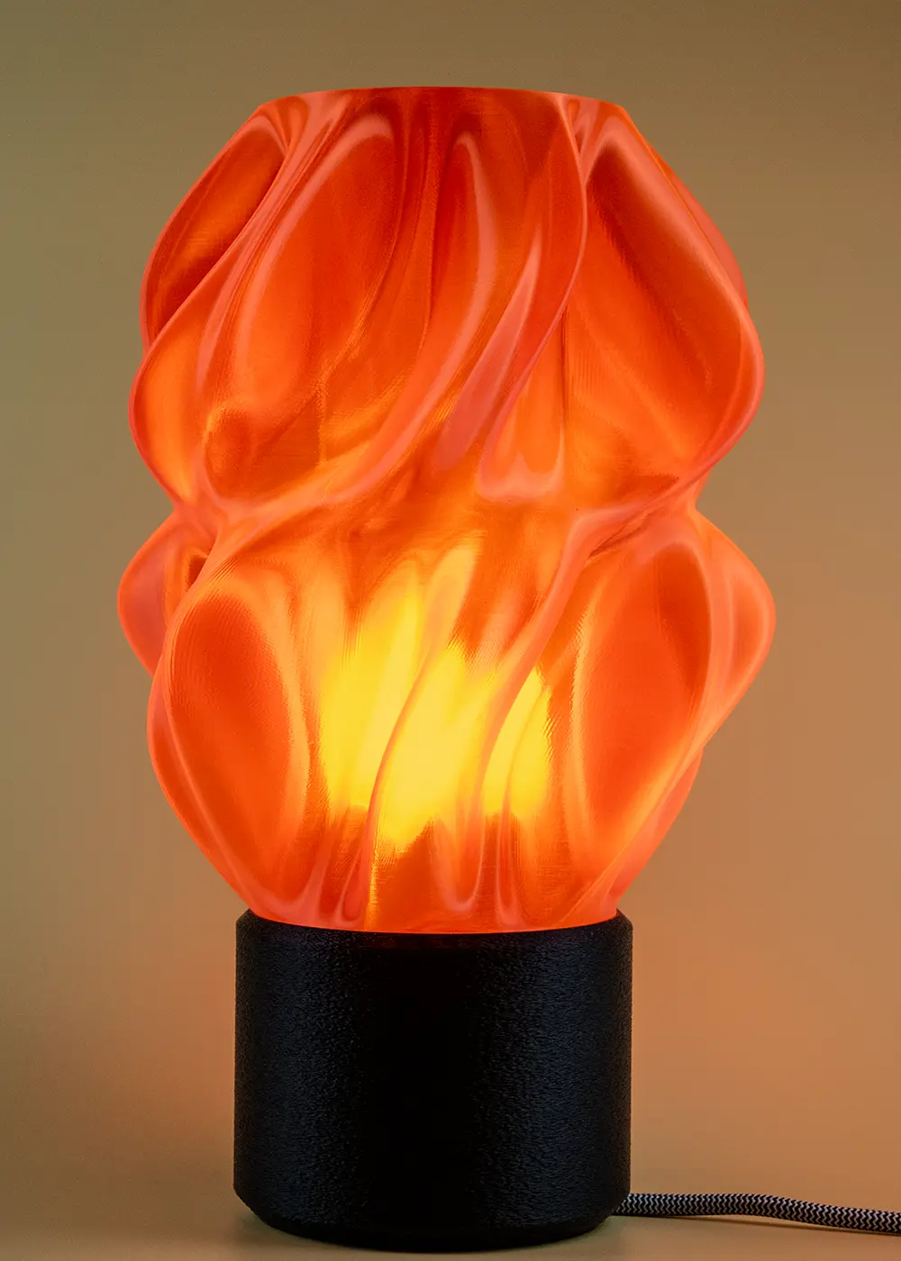 Fluid Orange / Black Masa Lambası