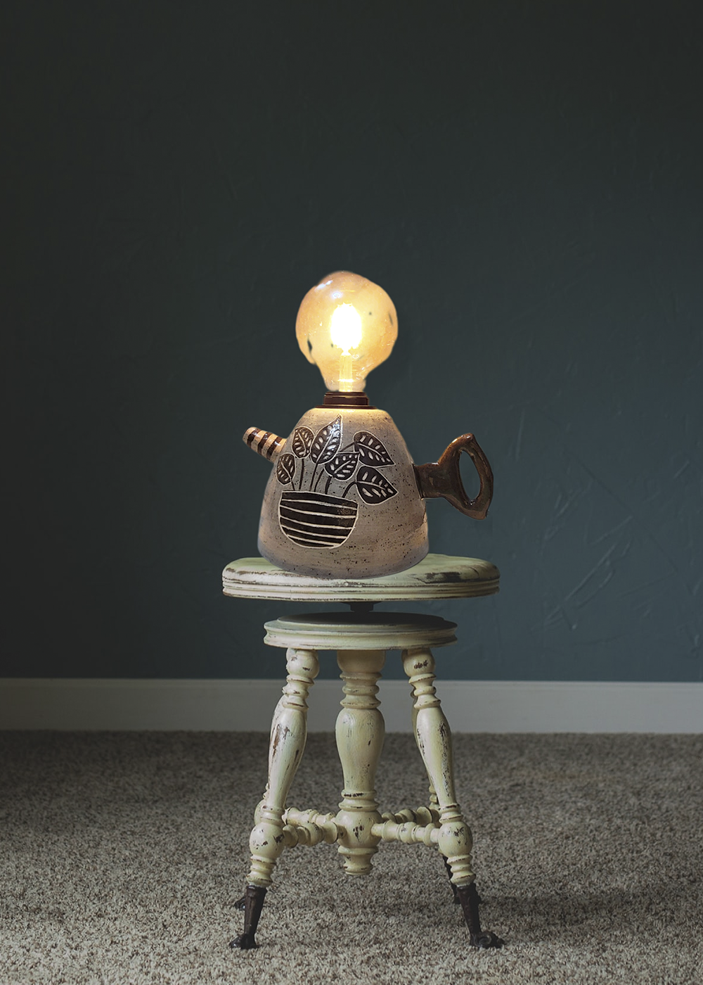 Yapraklı Çaydanlık Formlu Abajur