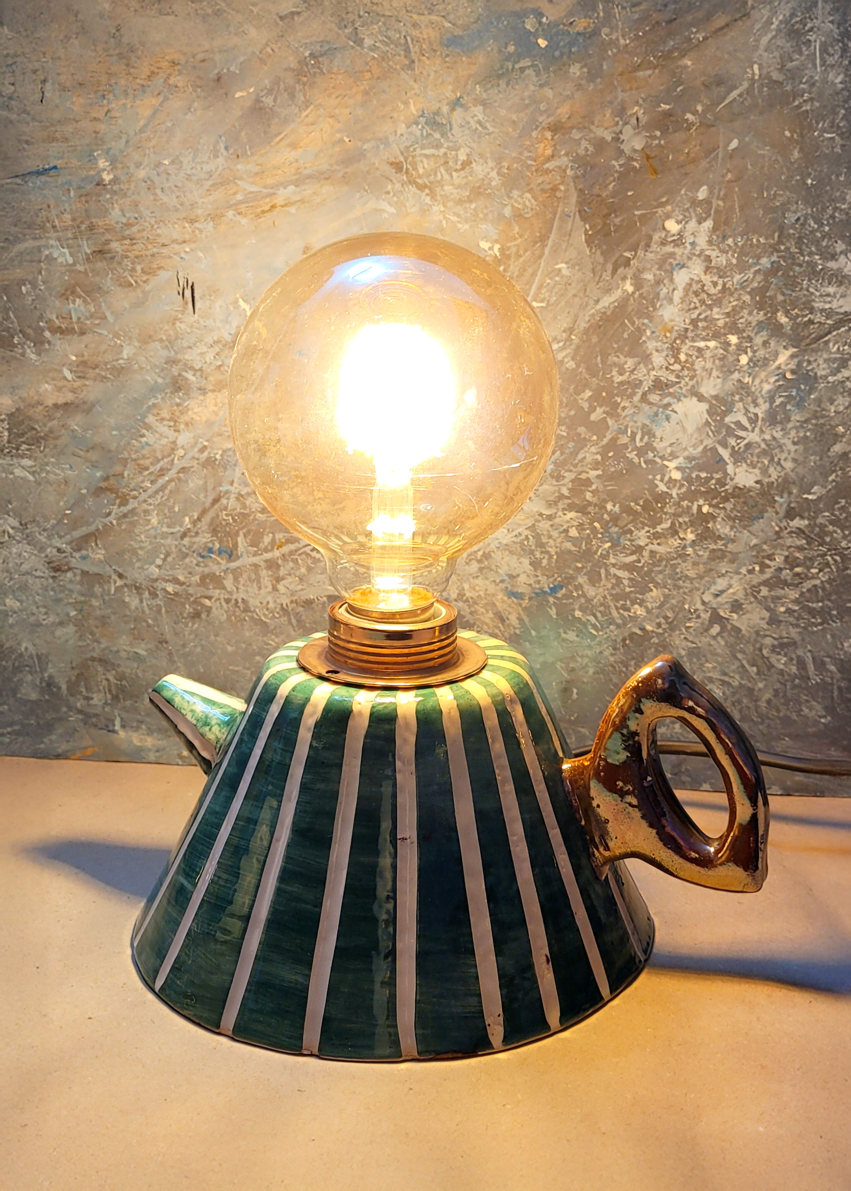 Çizgili Çaydanlık Formlu Aydınlatma Abajur 02