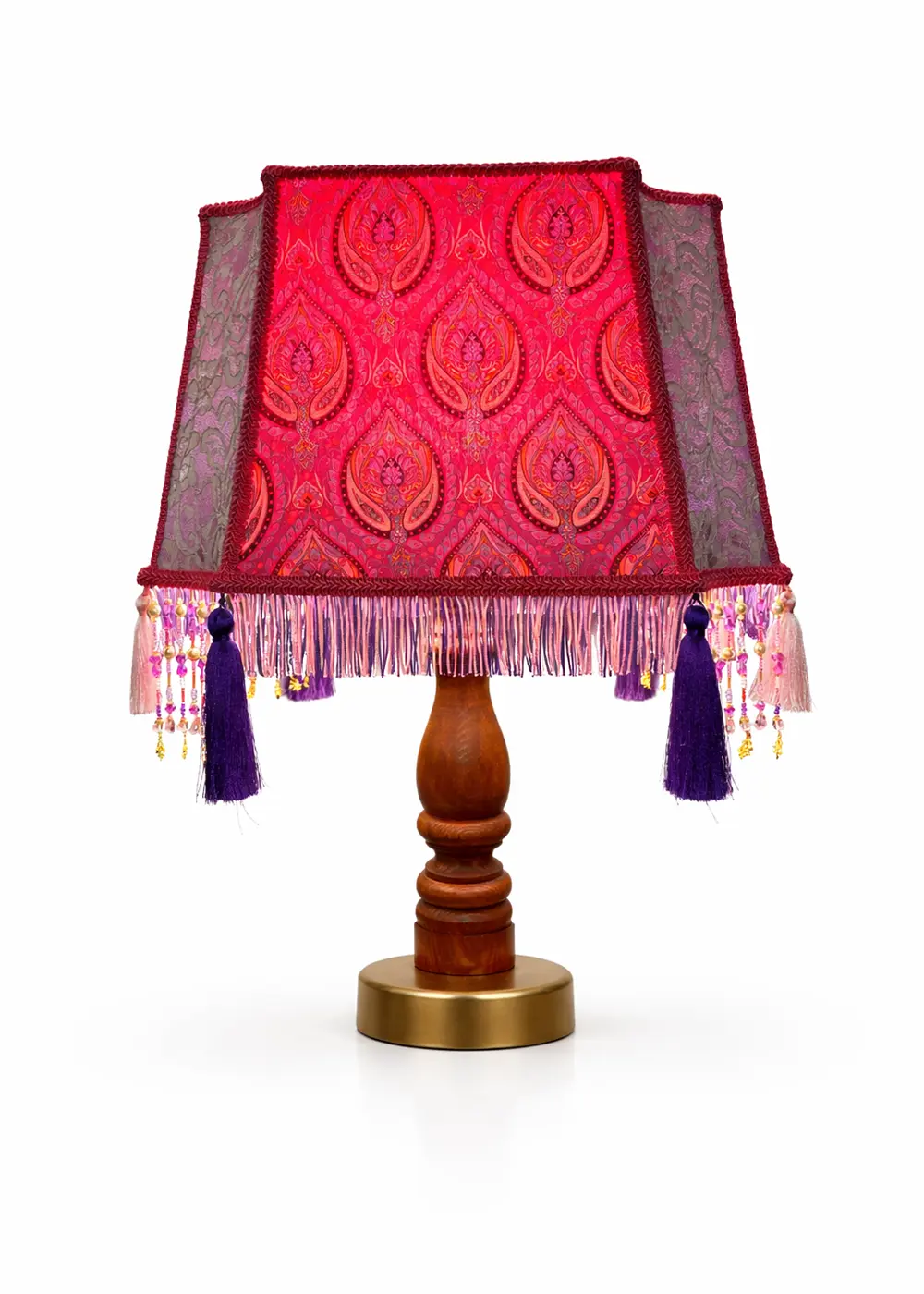 Pembe El Yapımı Abajur | İnci & Kristal Boncuk İşlemeli | Ahşap Ayak