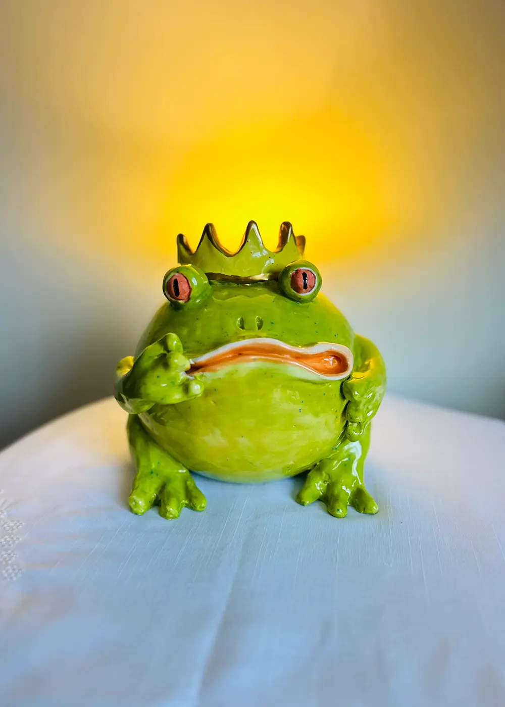 King Frog El Yapımı Seramik Masa Lambası