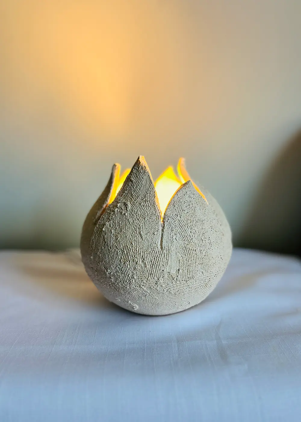 Organik Formlu El Yapımı Seramik Tasarım Masa Lambası