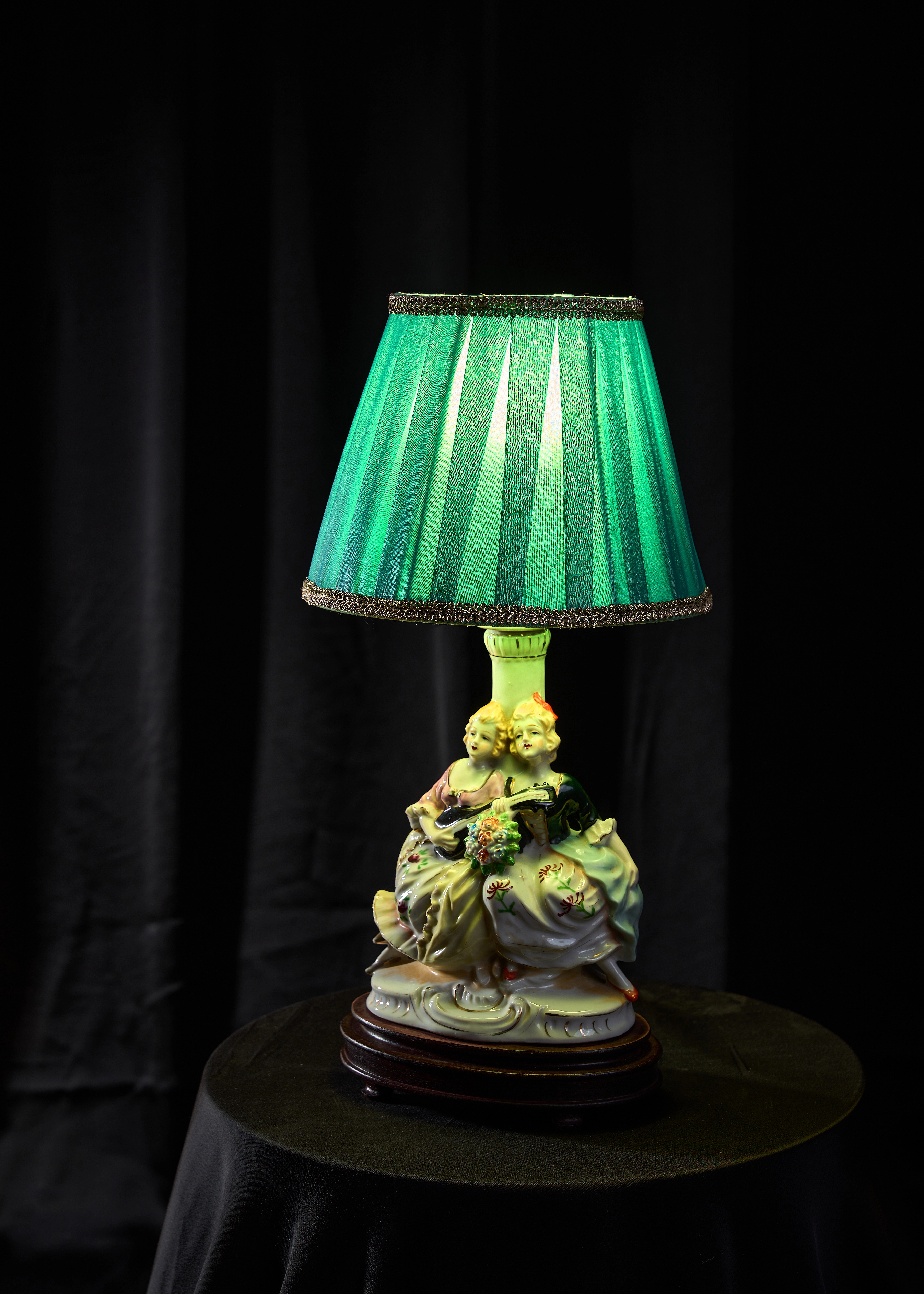 Antika Seramik El Yapımı Abajur